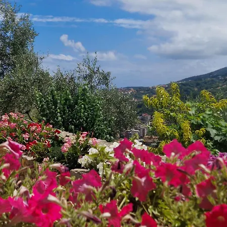Le Iris Delle Cinque Terre * Специя